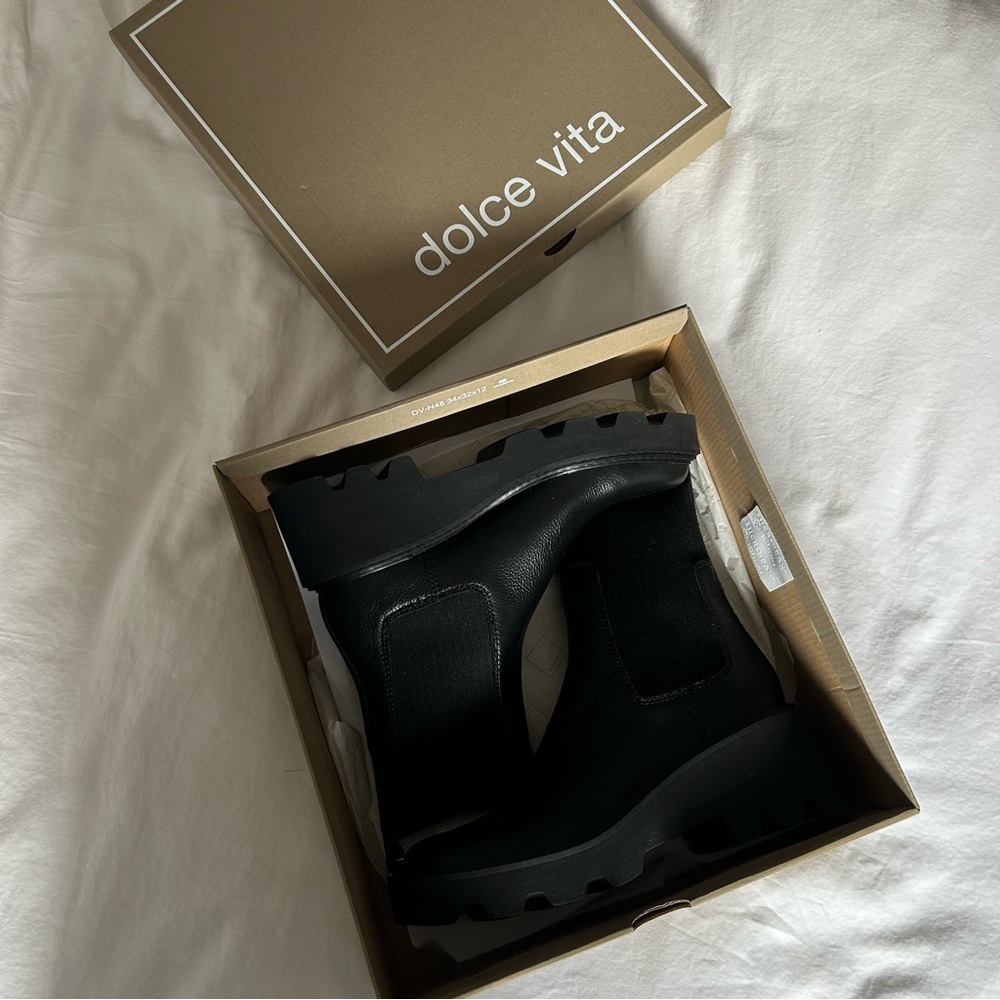 combat boots